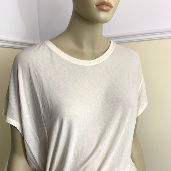 KIT and ACE technical cashmere Wave Tee 8 NWT - Picture 3 of 16